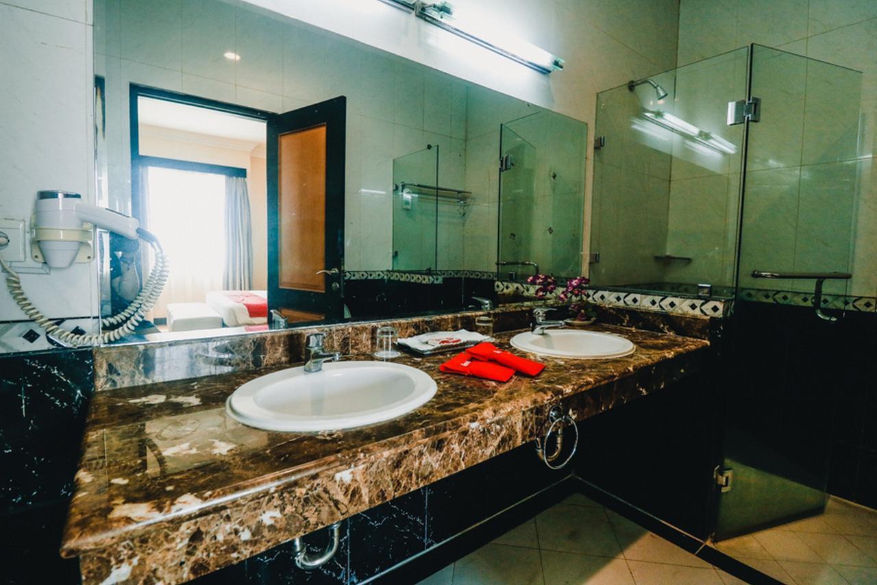 מלון Reddoorz Premium @Jalan Jendral Sudirman פאלמבאנג מראה חיצוני תמונה