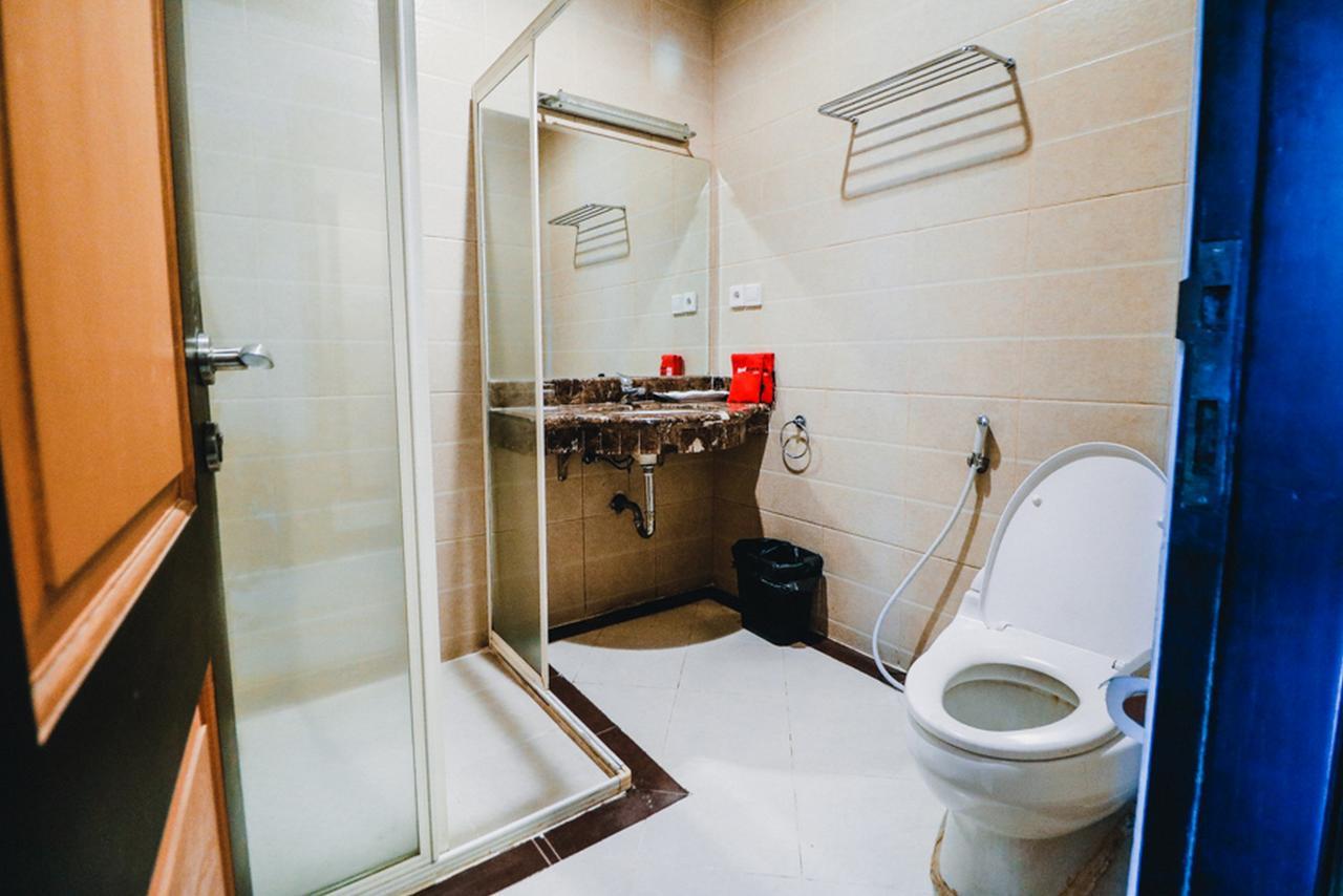 מלון Reddoorz Premium @Jalan Jendral Sudirman פאלמבאנג מראה חיצוני תמונה
